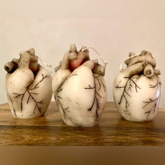 Halloween Bleeding Human Flowing RED Wax Candle Party Decor Spooky 5", Set of 3 - Picture 2 of 2